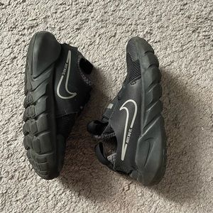 12c Nike Flex Runners